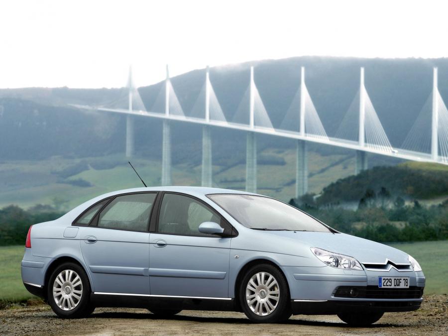  Citroen C5 HDi TwinTurbo 2004 года  (фото 5 из 16)